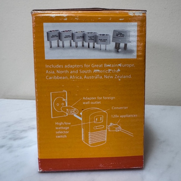 Brookstone Duel Wattage Converter Kit Plug In Adapter Kit International Travel - Picture 7 of 11